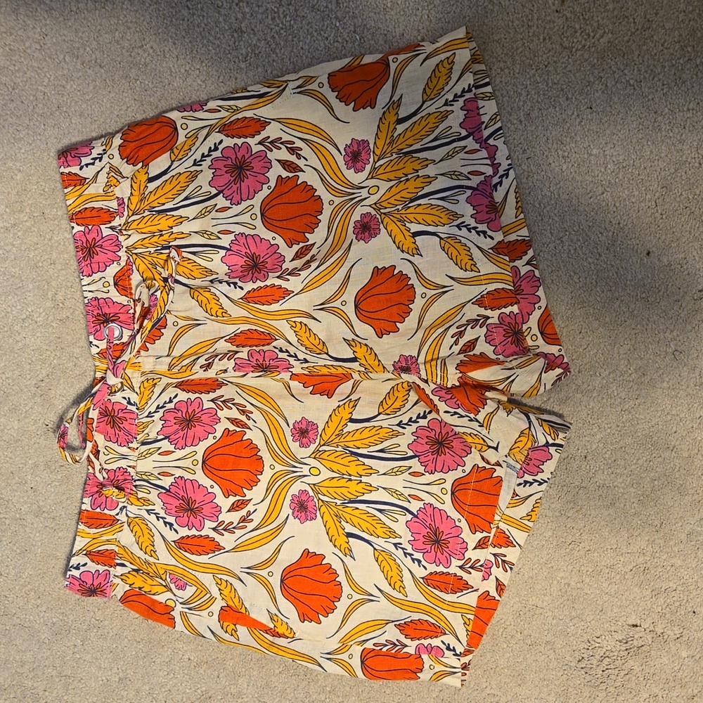 NWOT Rachel Zoe Linen Floral Shorts